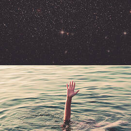 Drowned in space by Fran Rodriguez